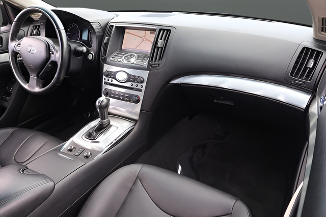 Used 2015 INFINITI Q60 AWD Coupe w/ Premium Package image 19