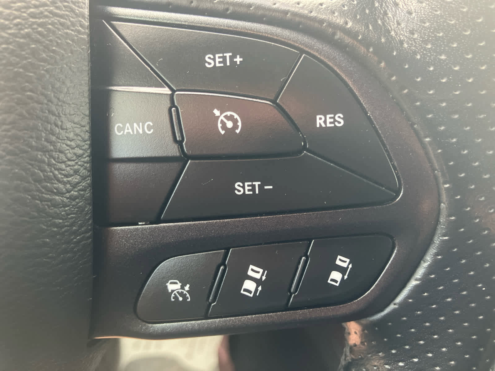 Used 2024 Dodge Durango GT AWD/4WD image 18