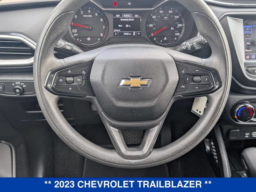 Used 2023 Chevrolet TrailBlazer LS FWD image 17