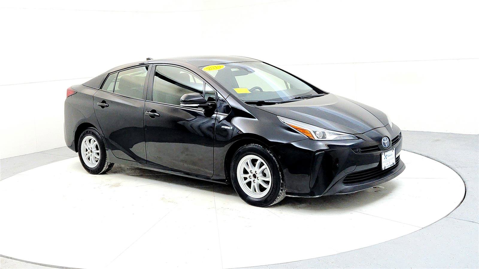 Certified 2019 Toyota Prius LE image 7