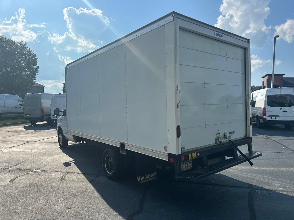 Used 2019 Ford E-450 and Econoline 450 Super Duty w/ Power Windows & Locks Group RWD image 5