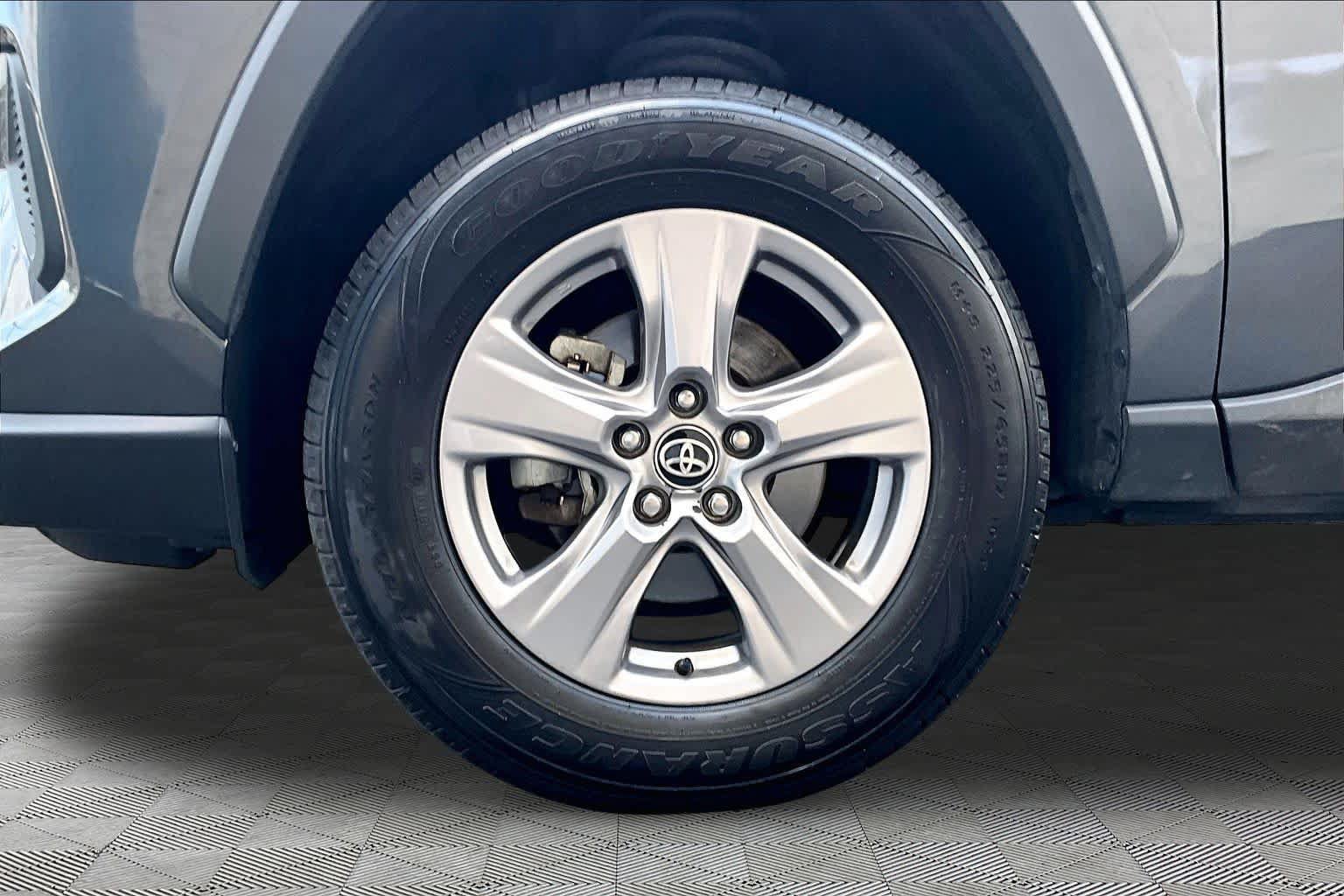 Certified 2025 Toyota RAV4 XLE FWD image 11