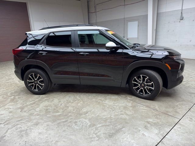 Used 2023 Chevrolet TrailBlazer ACTIV w/ Convenience Package image 6