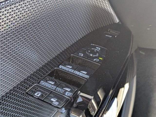 New 2026 BMW 760i xDrive w/ Luxury Rear Seating Package image 25