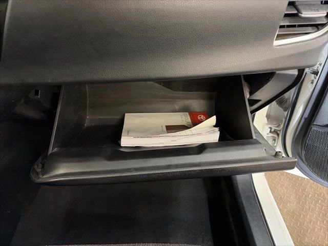 Used 2016 Toyota Corolla S image 36