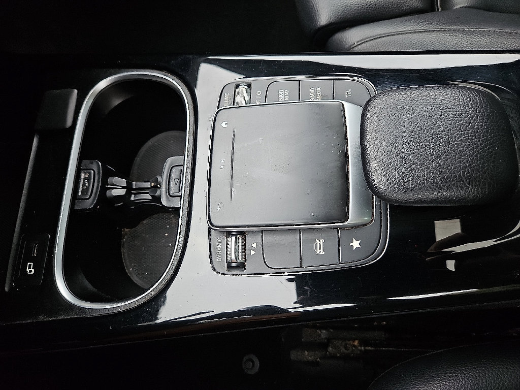 Used 2022 Mercedes-Benz CLA 250 image 23