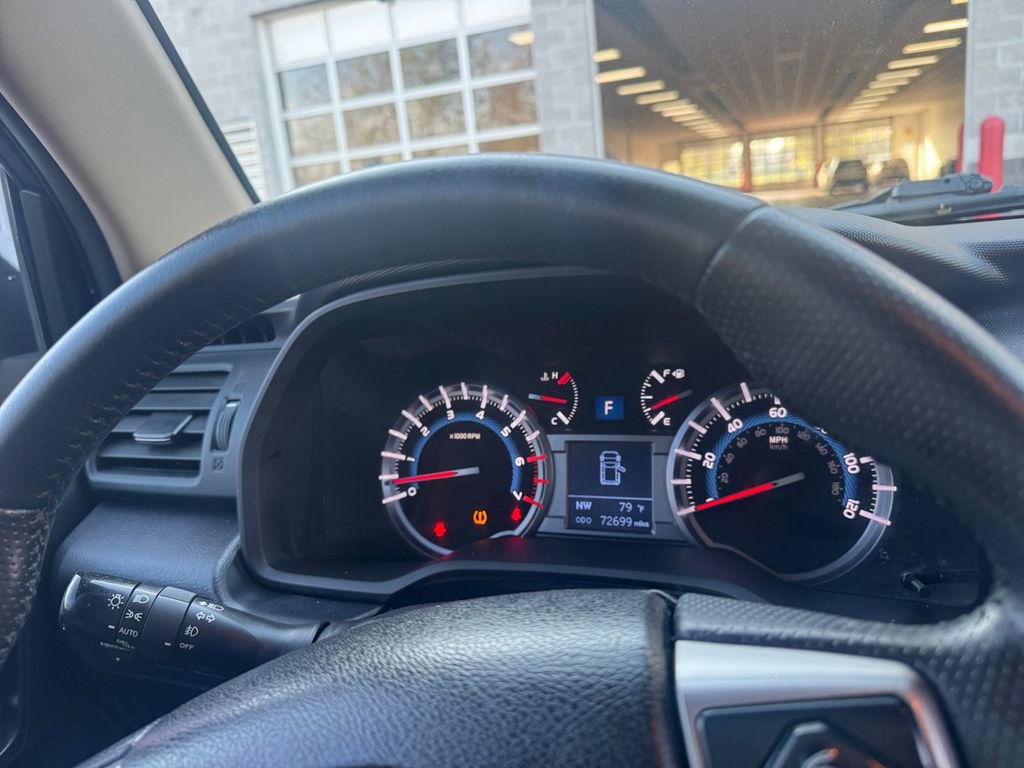 Used 2015 Toyota 4Runner Limited image 20