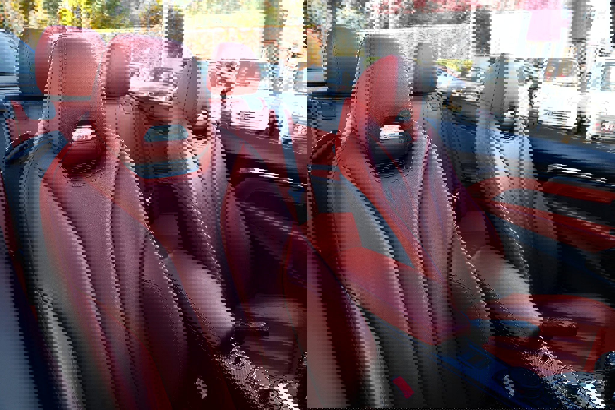 Used 2016 BMW M4 Convertible image 19