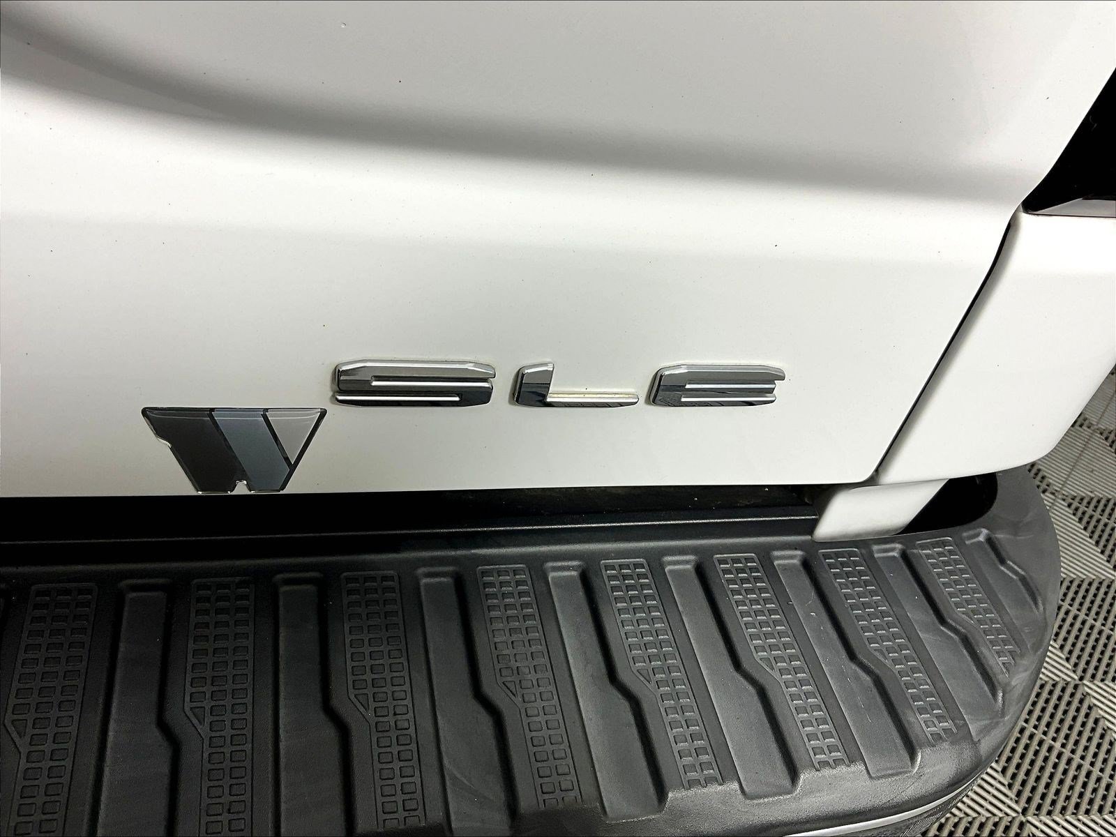 Used 2020 GMC Sierra 1500 SLE w/ SLE Value Package RWD image 25