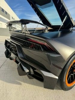 Used 2015 Lamborghini Huracan LP 610-4 image 11