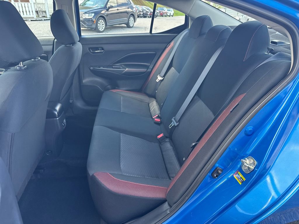 Used 2024 Nissan Versa SR FWD image 25