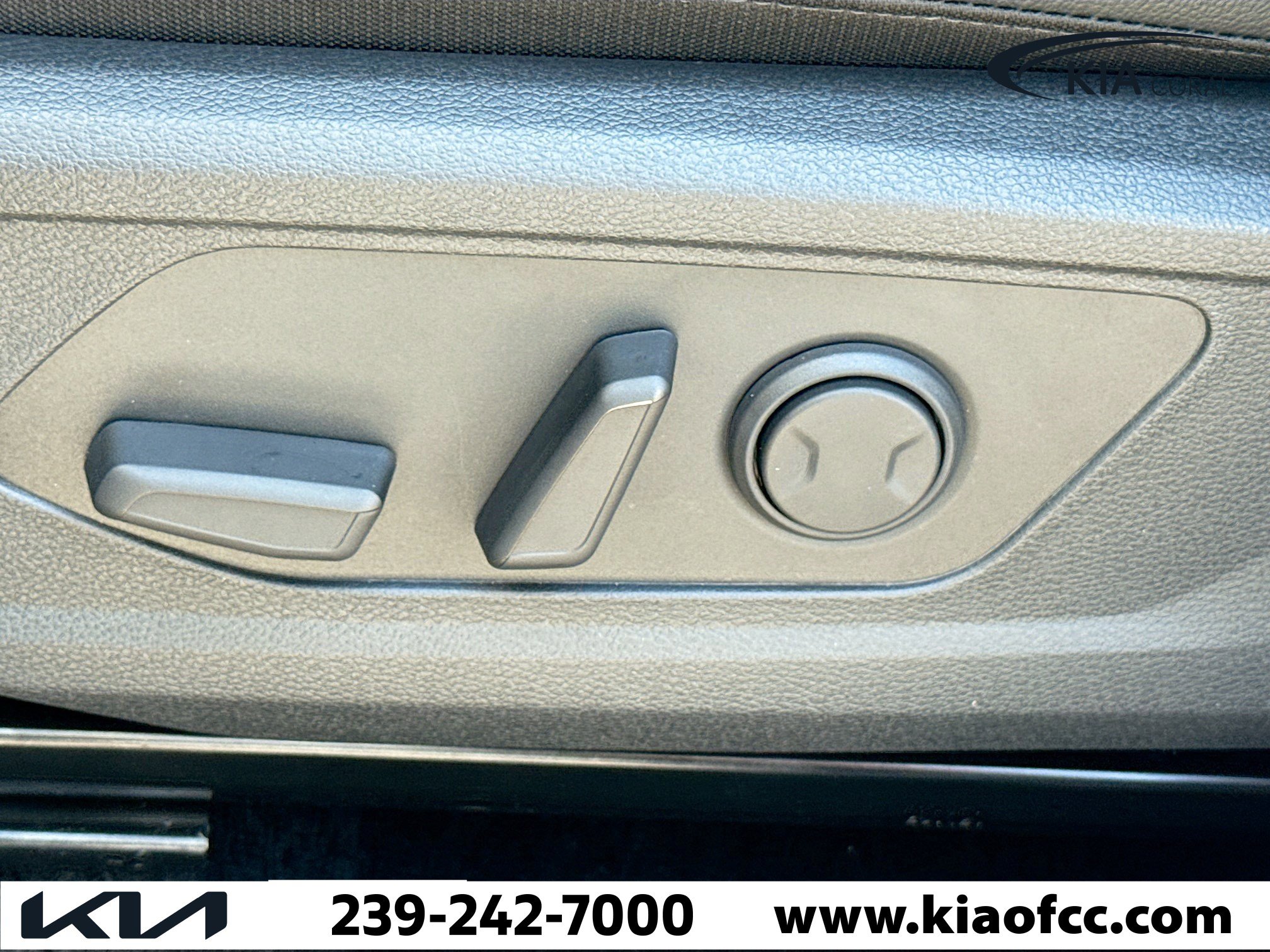 New 2026 Kia Sportage EX image 23