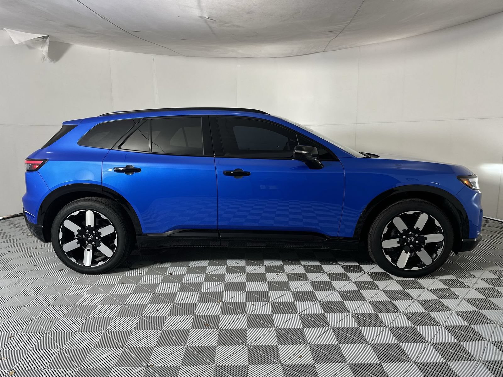 Used 2025 Honda Prologue Elite image 9