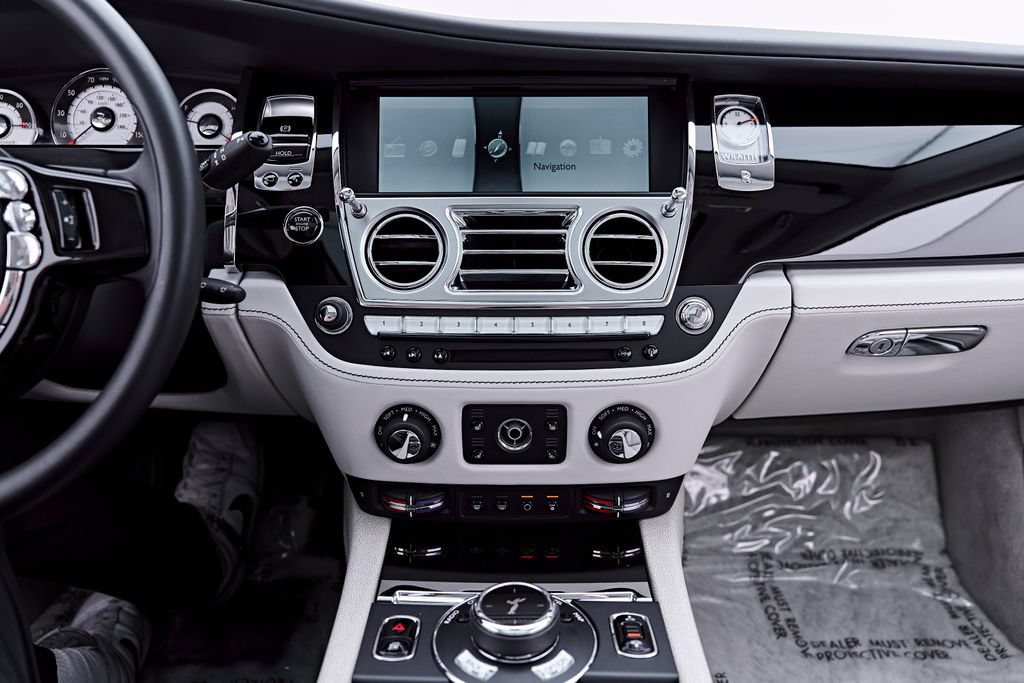 Used 2014 Rolls-Royce Wraith RWD image 75