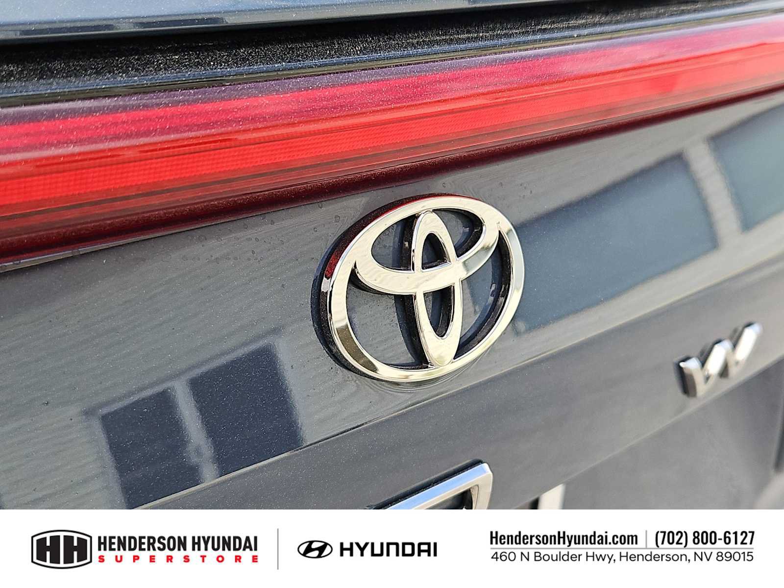 Used 2025 Toyota Crown Signia AWD/4WD image 11