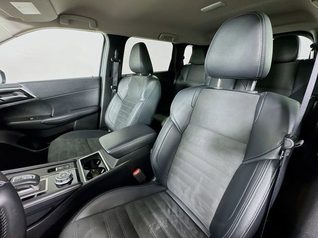 Used 2024 Mitsubishi Outlander SE AWD/4WD image 11