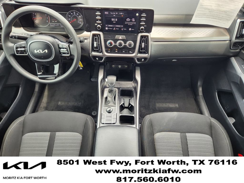 Used 2023 Kia Sorento LX FWD image 24