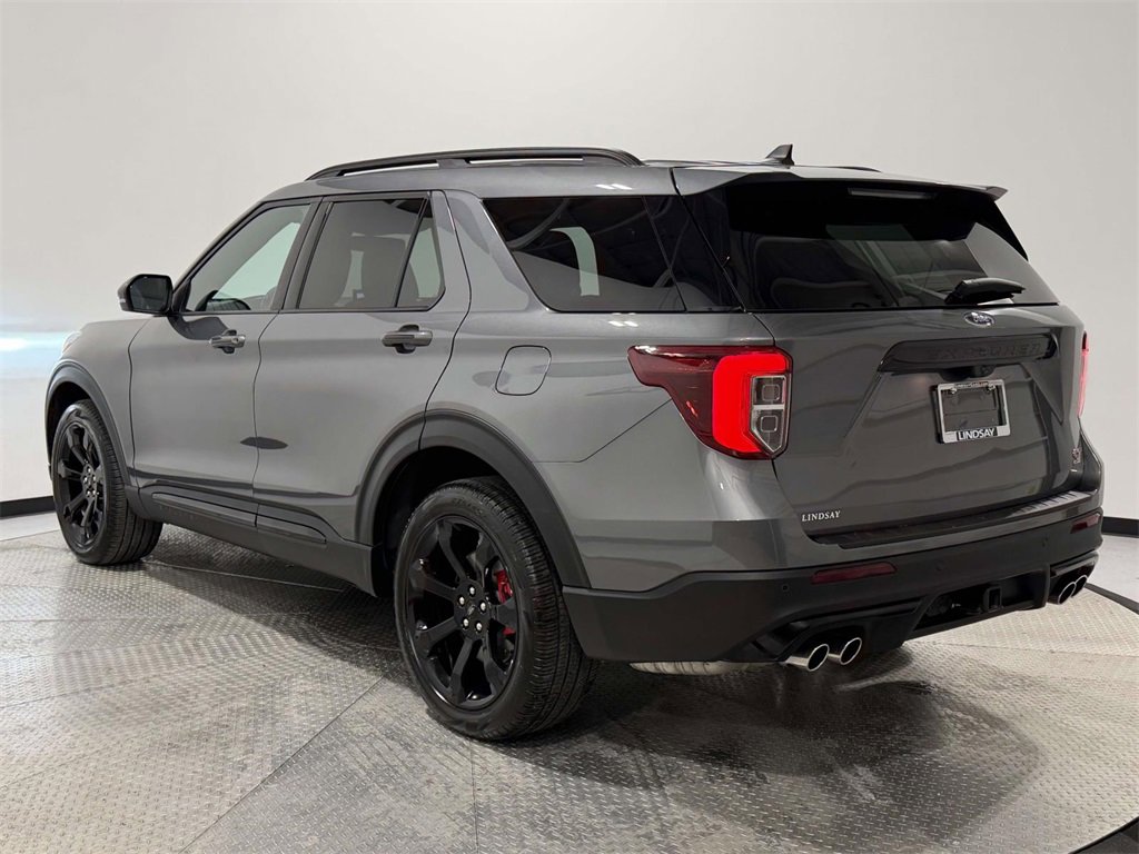 Used 2024 Ford Explorer ST w/ Equipment Group 401A image 4