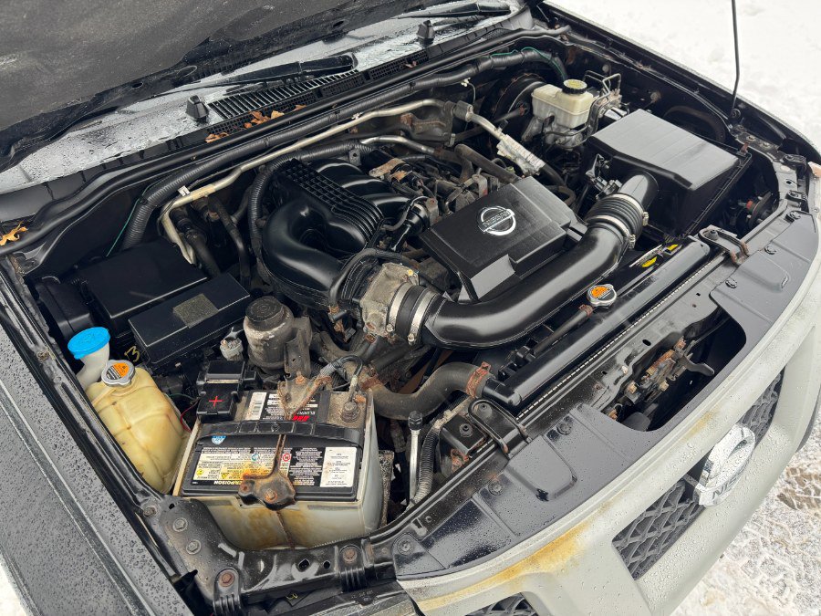 Used 2013 Nissan Xterra 4WD image 24