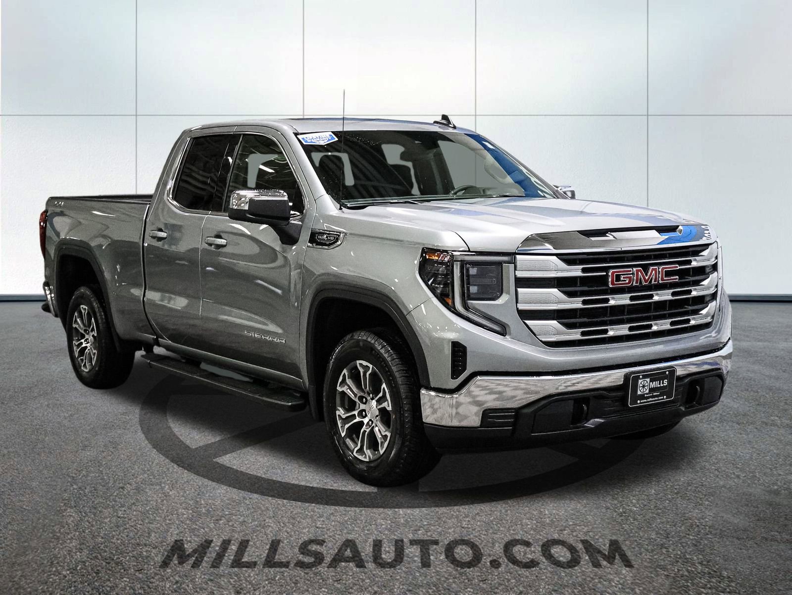 New 2026 GMC Sierra 1500 SLE w/ Preferred Package AWD/4WD image 11