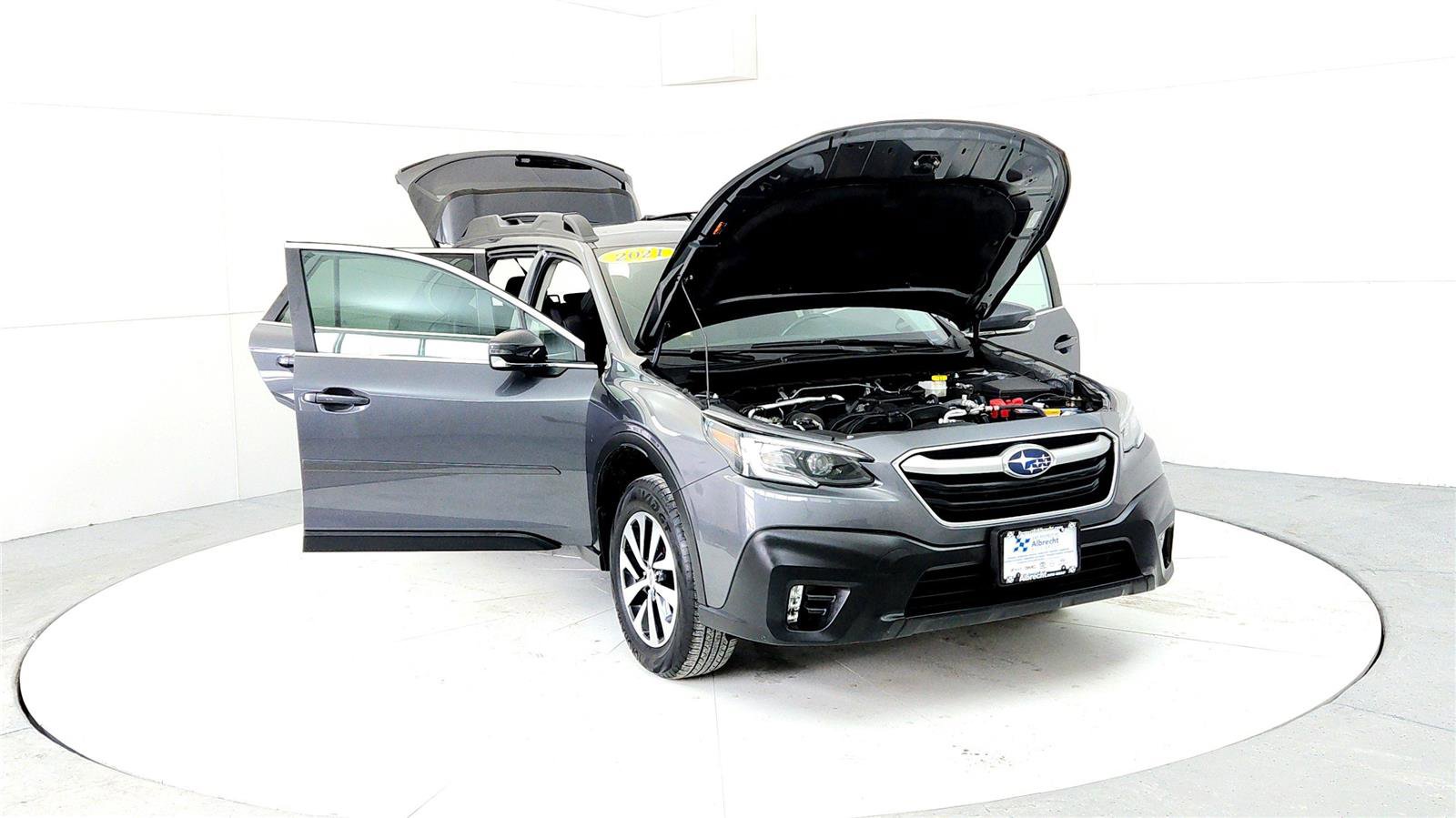 Used 2021 Subaru Outback Premium image 9