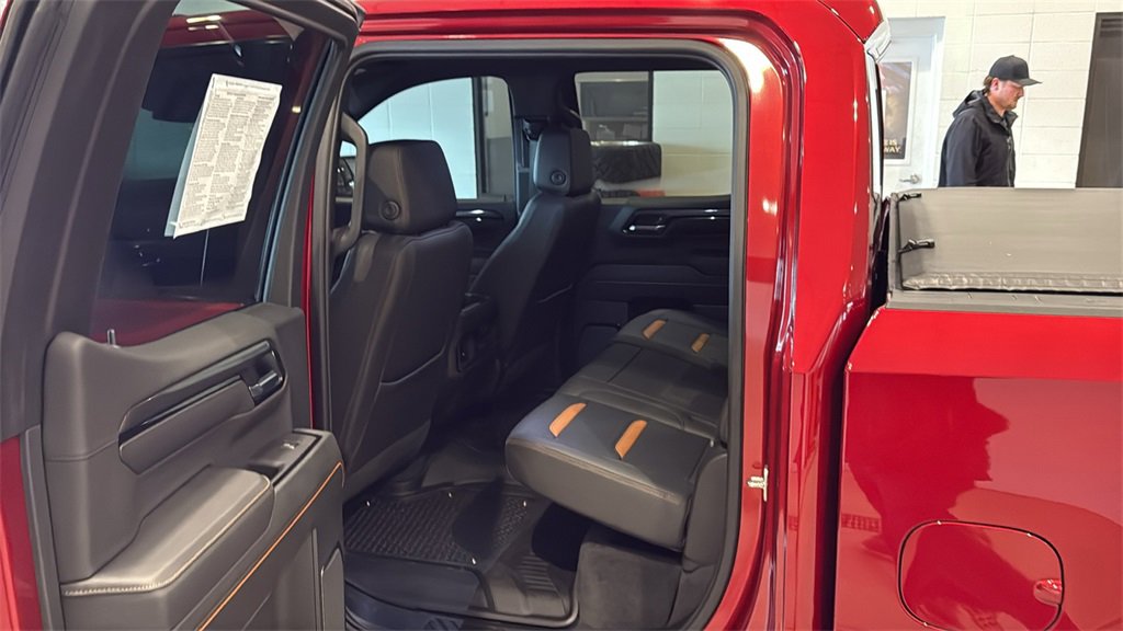 Used 2023 GMC Sierra 1500 AT4 w/ AT4 Preferred Package image 19