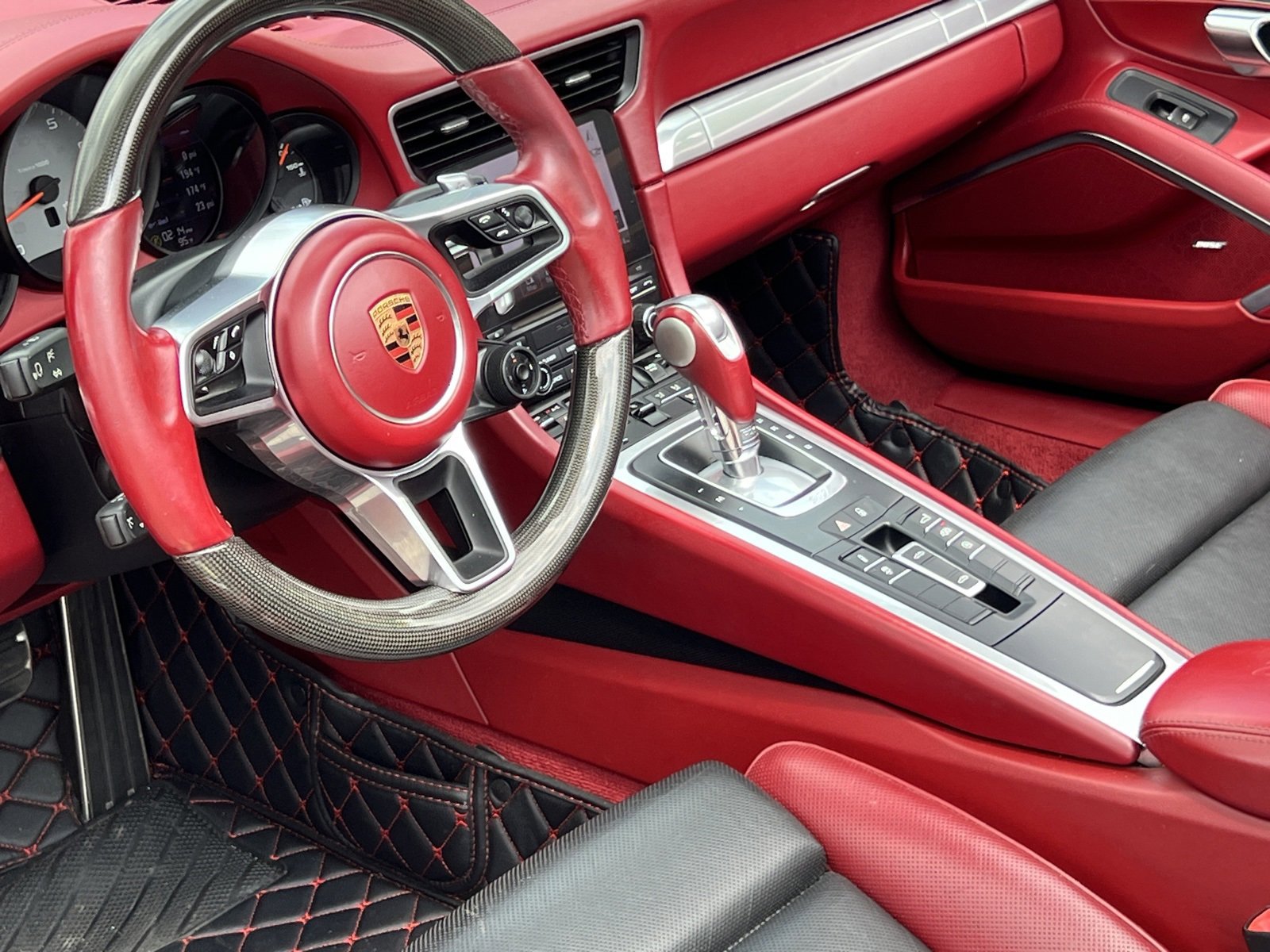 Used 2017 Porsche 911 Targa 4S image 4