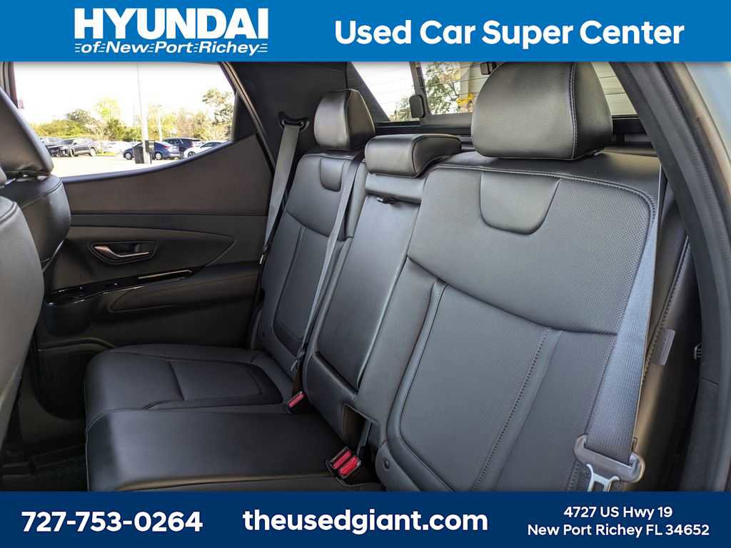 Used 2025 Hyundai Santa Cruz Limited image 15