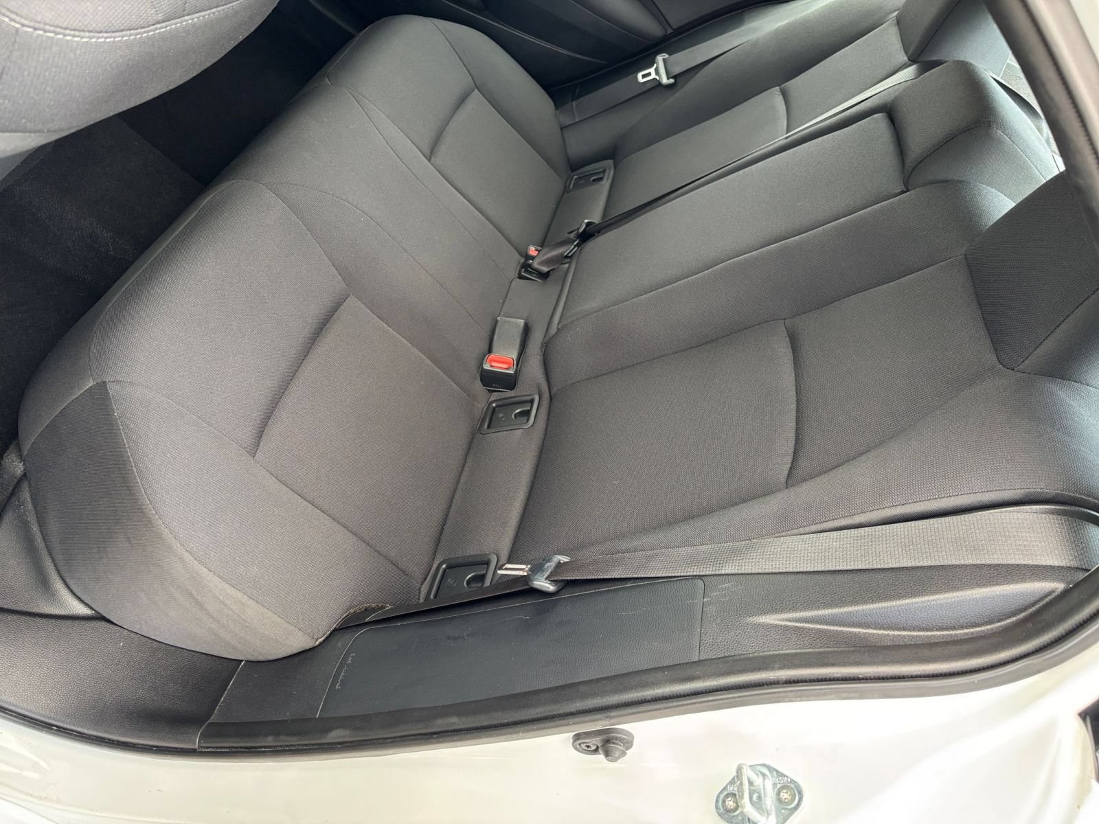 Used 2025 Toyota Corolla LE FWD image 34