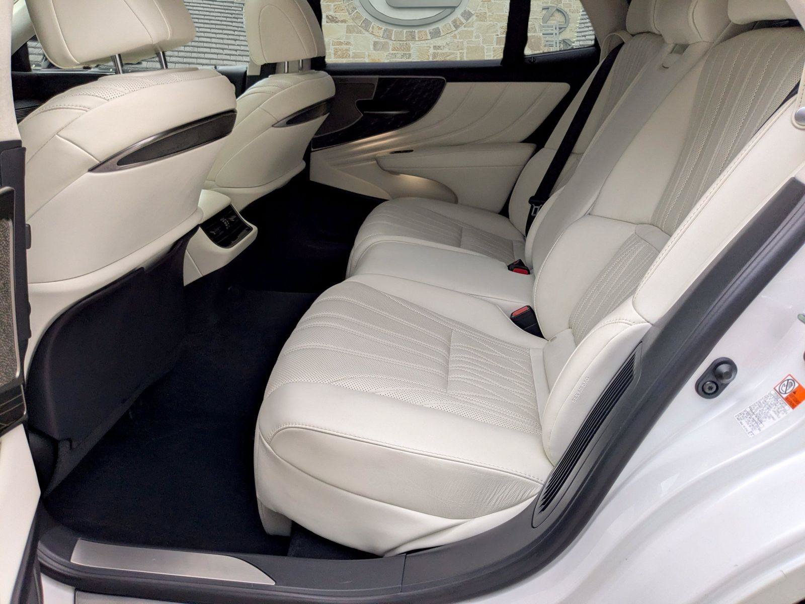 Certified 2022 Lexus LS 500h AWD w/ Luxury Package image 18