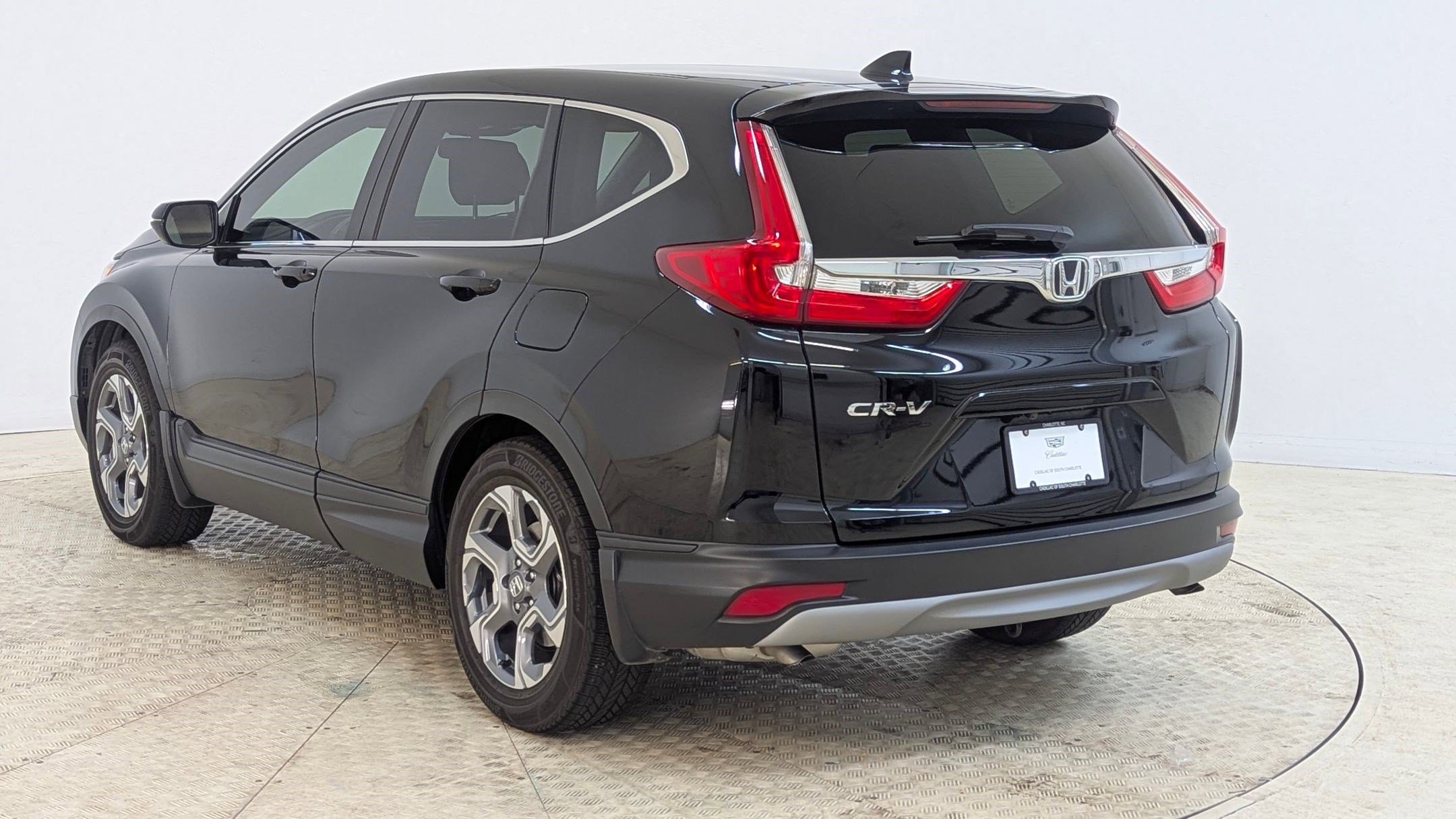 Used 2017 Honda CR-V EX-L image 3
