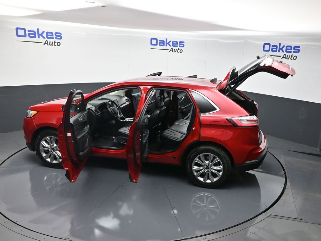 Used 2024 Ford Edge Titanium image 59