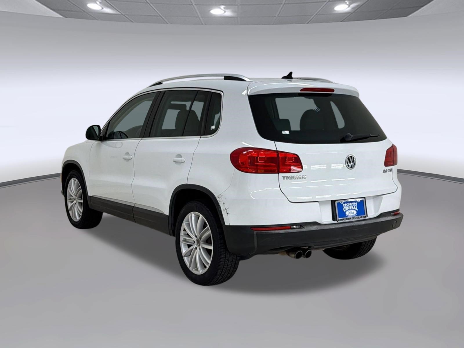 Used 2015 Volkswagen Tiguan SEL FWD image 3