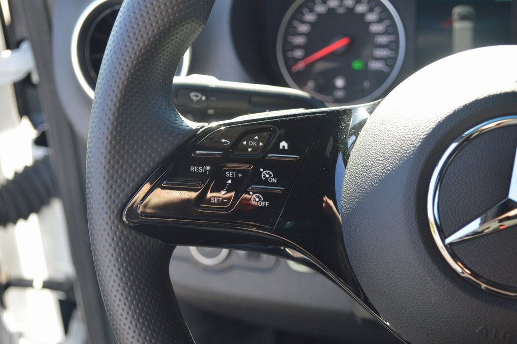 Used 2025 Mercedes-Benz Sprinter 2500 image 22