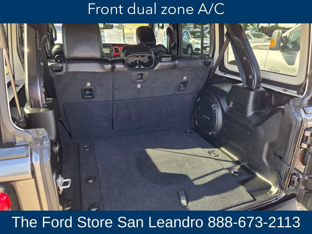 Used 2018 Jeep Wrangler Unlimited Rubicon AWD/4WD image 28