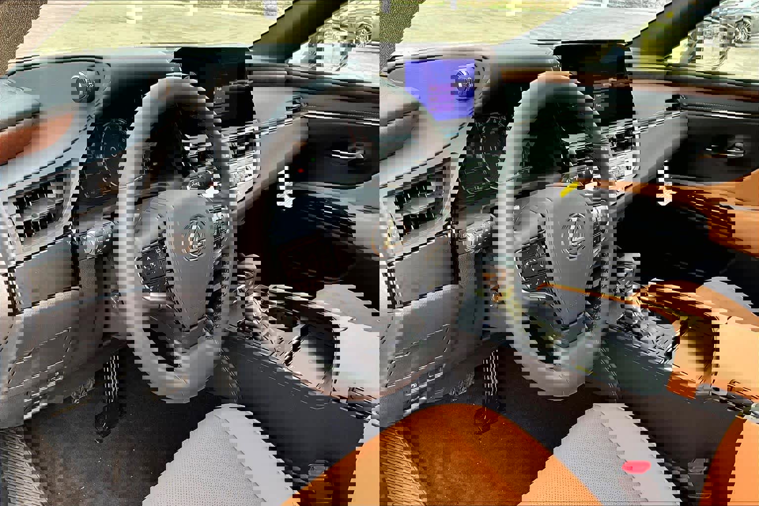 New 2025 Lexus ES 350 w/ Premium Package image 10