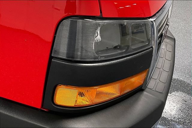 Used 2025 GMC Savana 3500 LT w/ LT Preferred Equipment Group RWD image 23