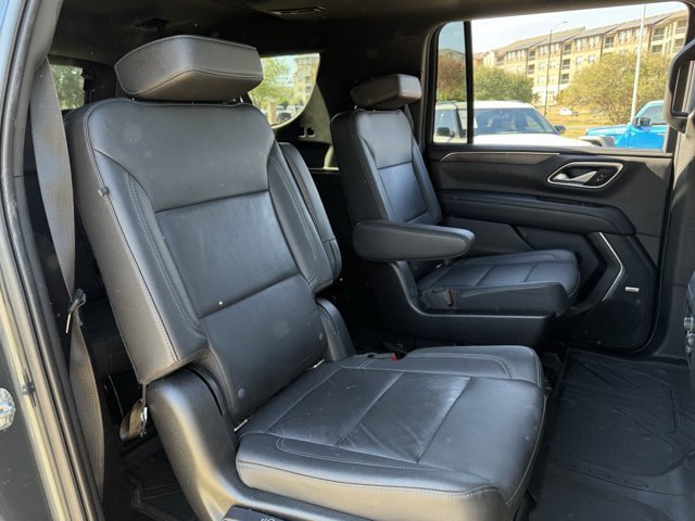 Used 2021 Chevrolet Suburban LT w/ LT Signature Package AWD/4WD image 31
