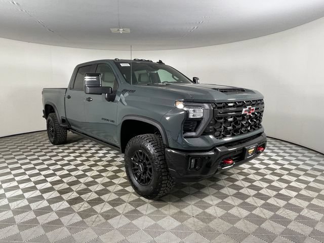 New 2026 Chevrolet Silverado 2500 ZR2 w/ LPO, Dark Essentials Package AWD/4WD image 17