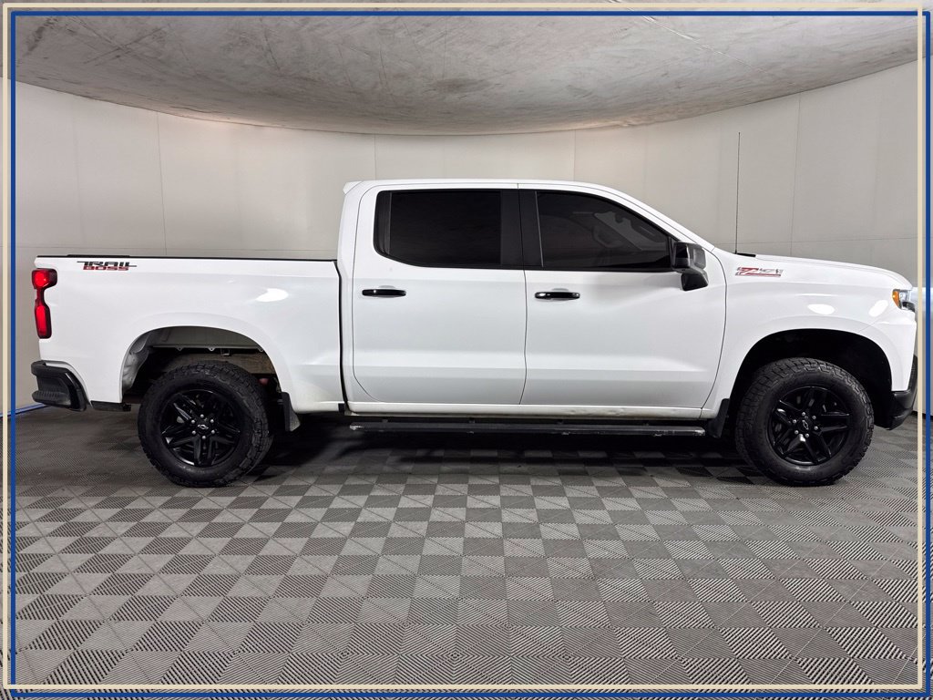 Used 2021 Chevrolet Silverado 1500 LT Trail Boss w/ LPO, Dark Essentials Package AWD/4WD image 7