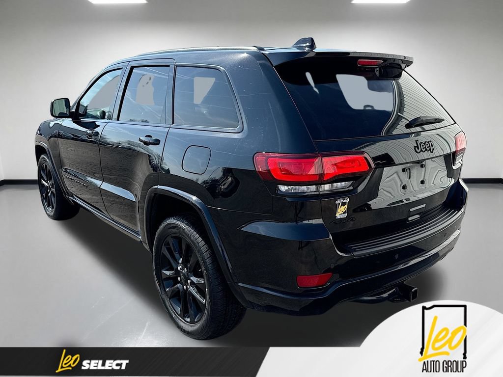 Used 2022 Jeep Grand Cherokee Laredo X AWD/4WD image 9