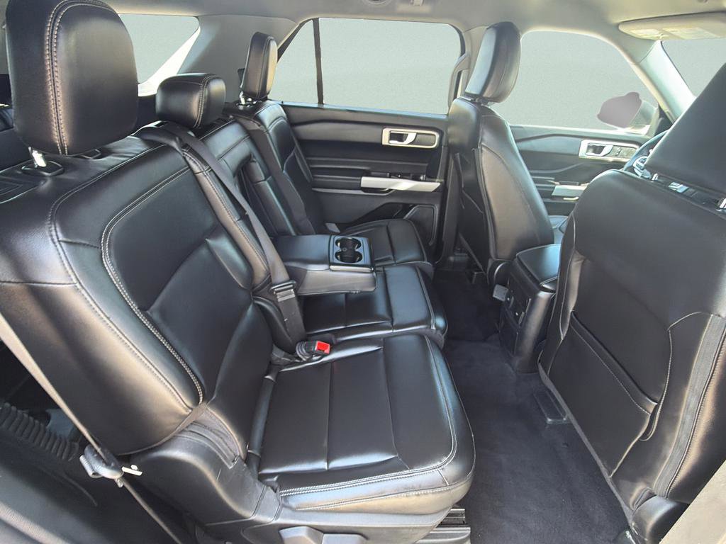Used 2024 Ford Explorer XLT w/ Equipment Group 202A image 12