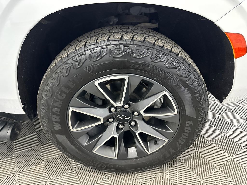 Used 2021 Chevrolet Tahoe Z71 image 13