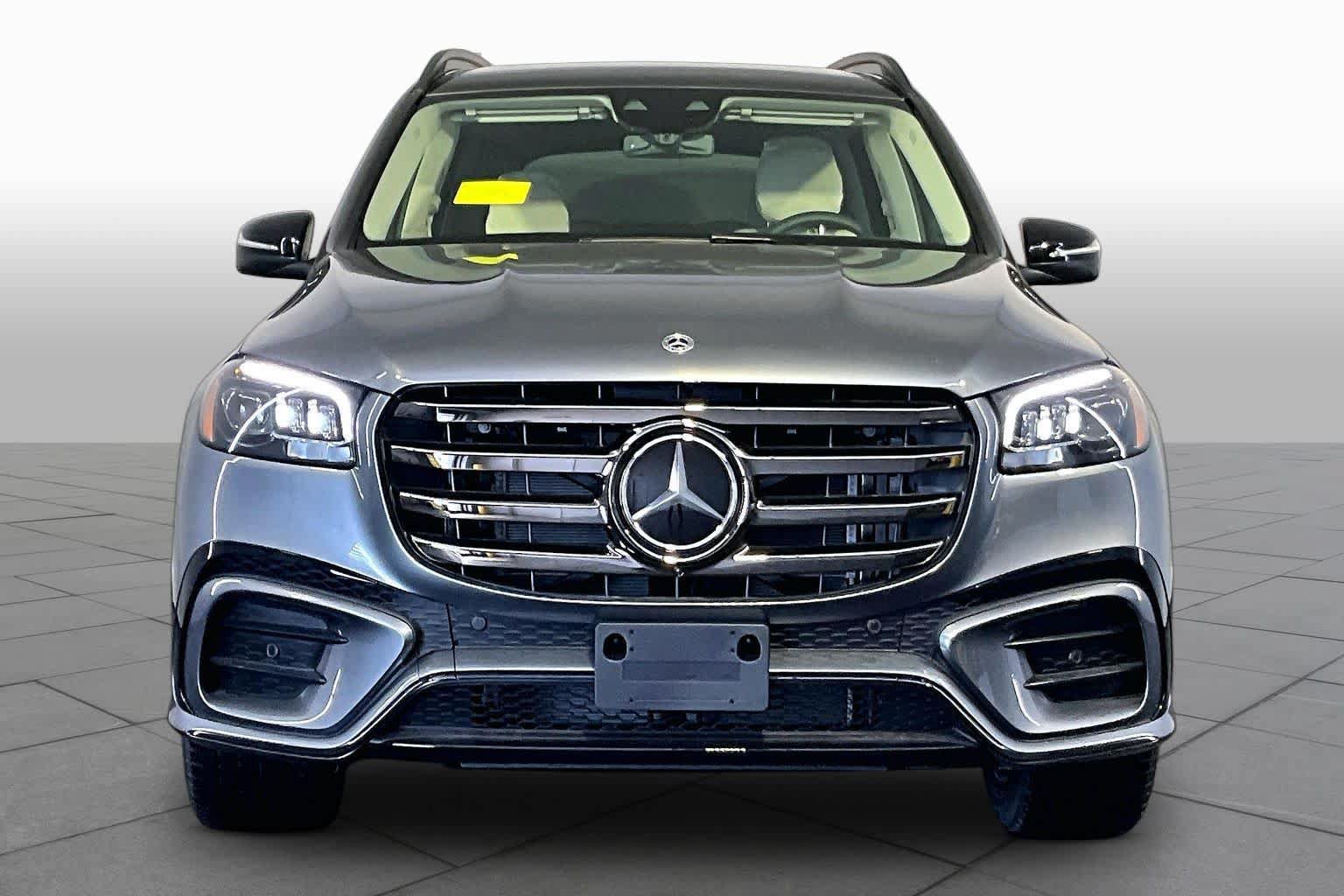 New 2026 Mercedes-Benz GLS 450 4MATIC image 2