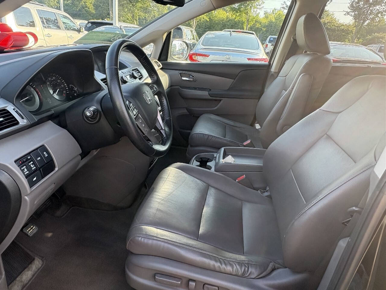Used 2015 Honda Odyssey EX-L image 10
