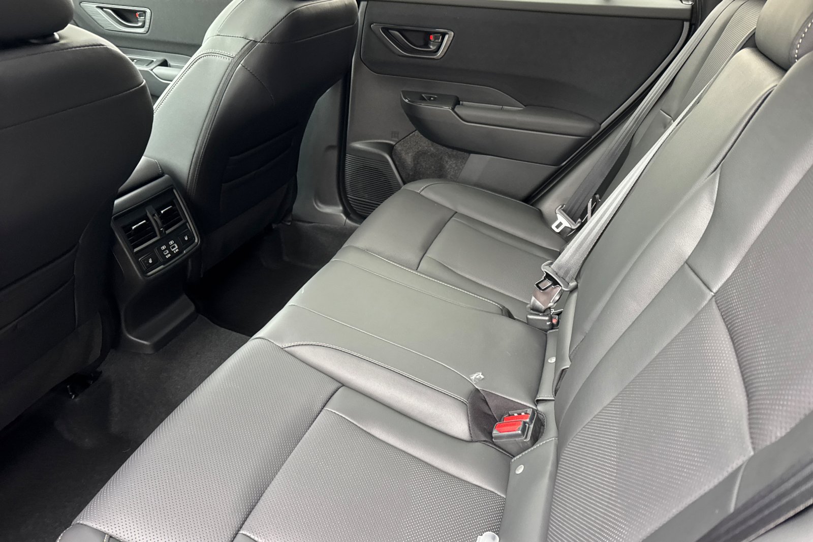 New 2026 Subaru Outback Limited XT AWD/4WD image 12