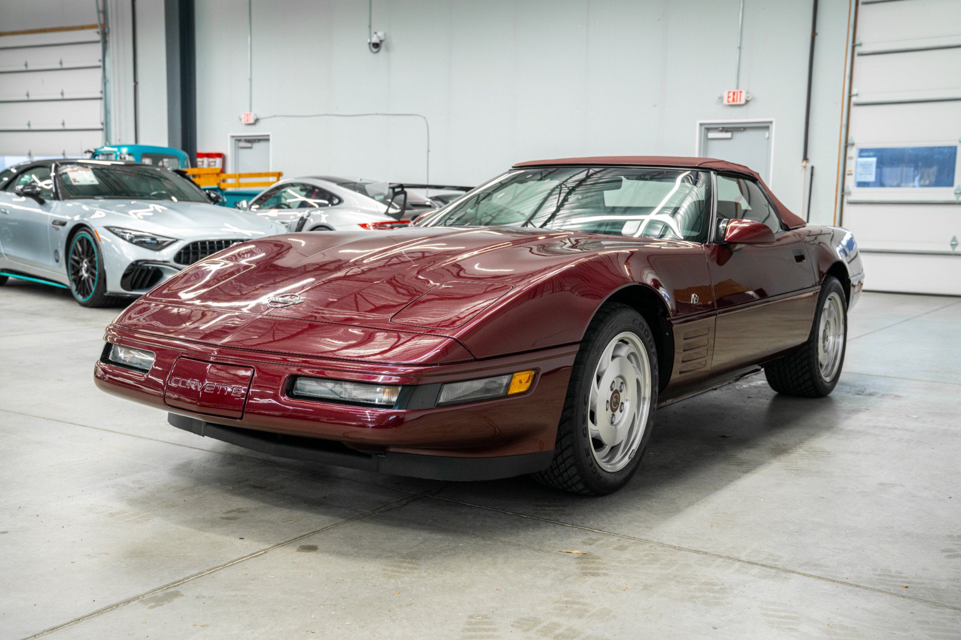 Used 1993 Chevrolet Corvette Convertible RWD image 45