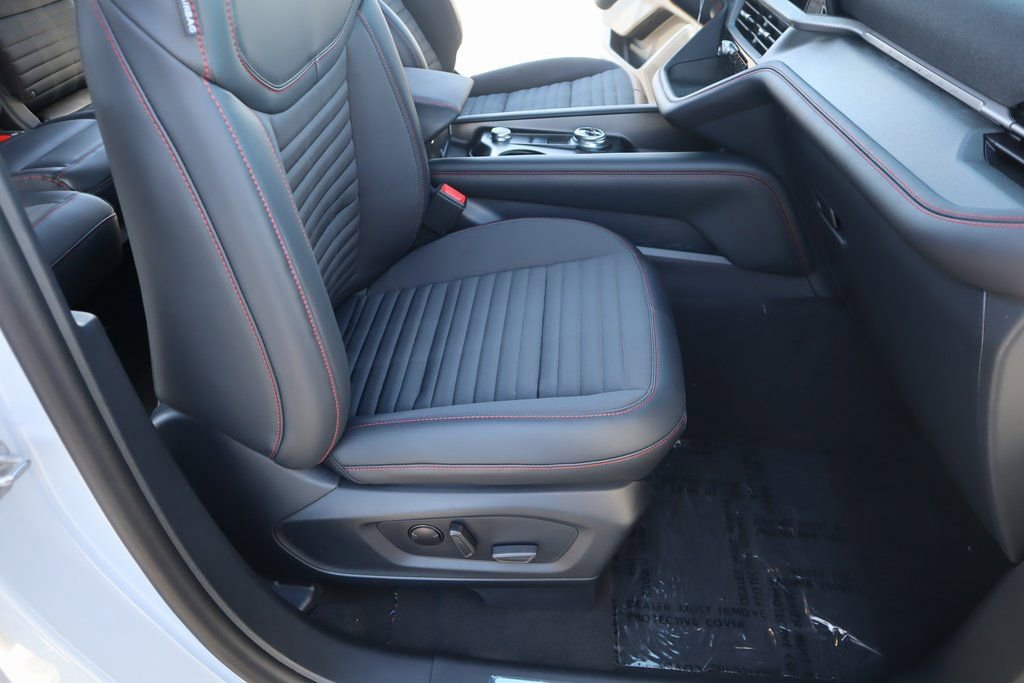 New 2026 Ford Explorer ST-Line image 15