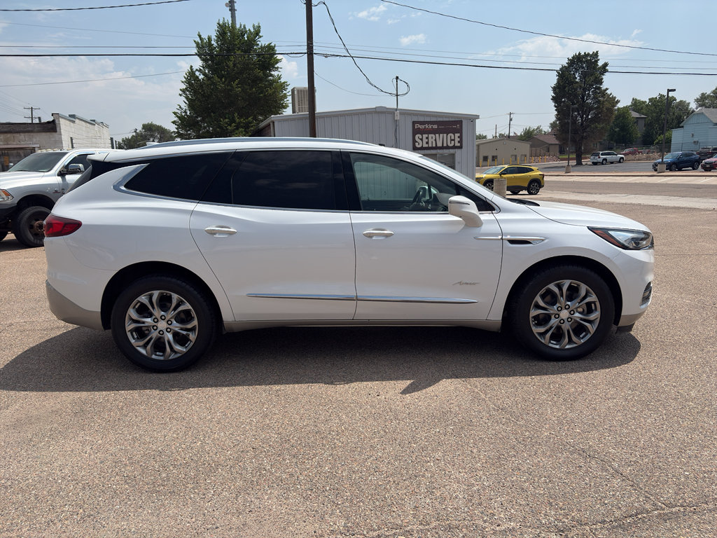 Used 2019 Buick Enclave Avenir w/ Avenir Technology Package AWD/4WD image 16