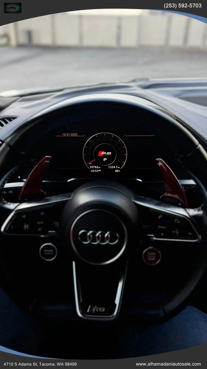 Used 2017 Audi R8 V10 w/ Carbon Exterior Package image 20